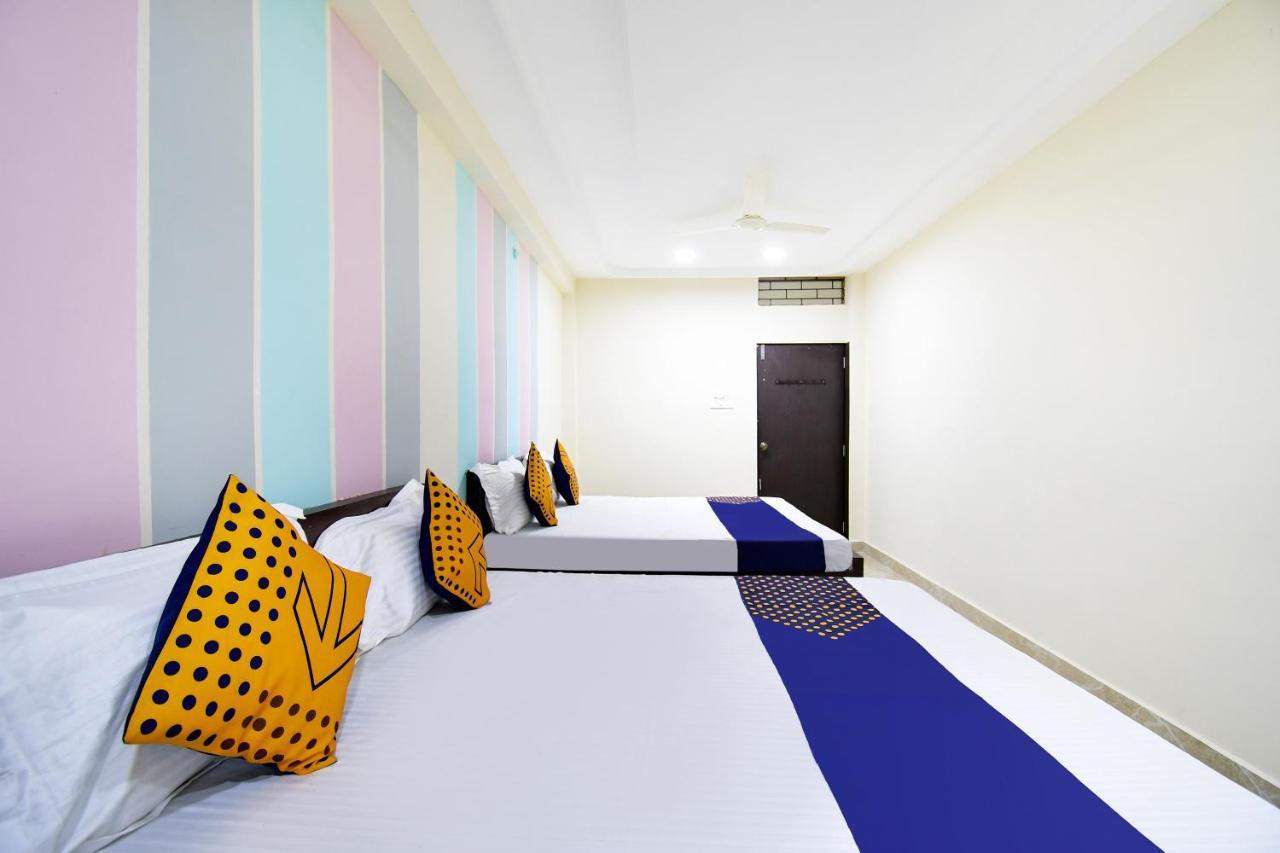 Spot On 67472 Anant Palace Otel Raj Nandgaon Dış mekan fotoğraf